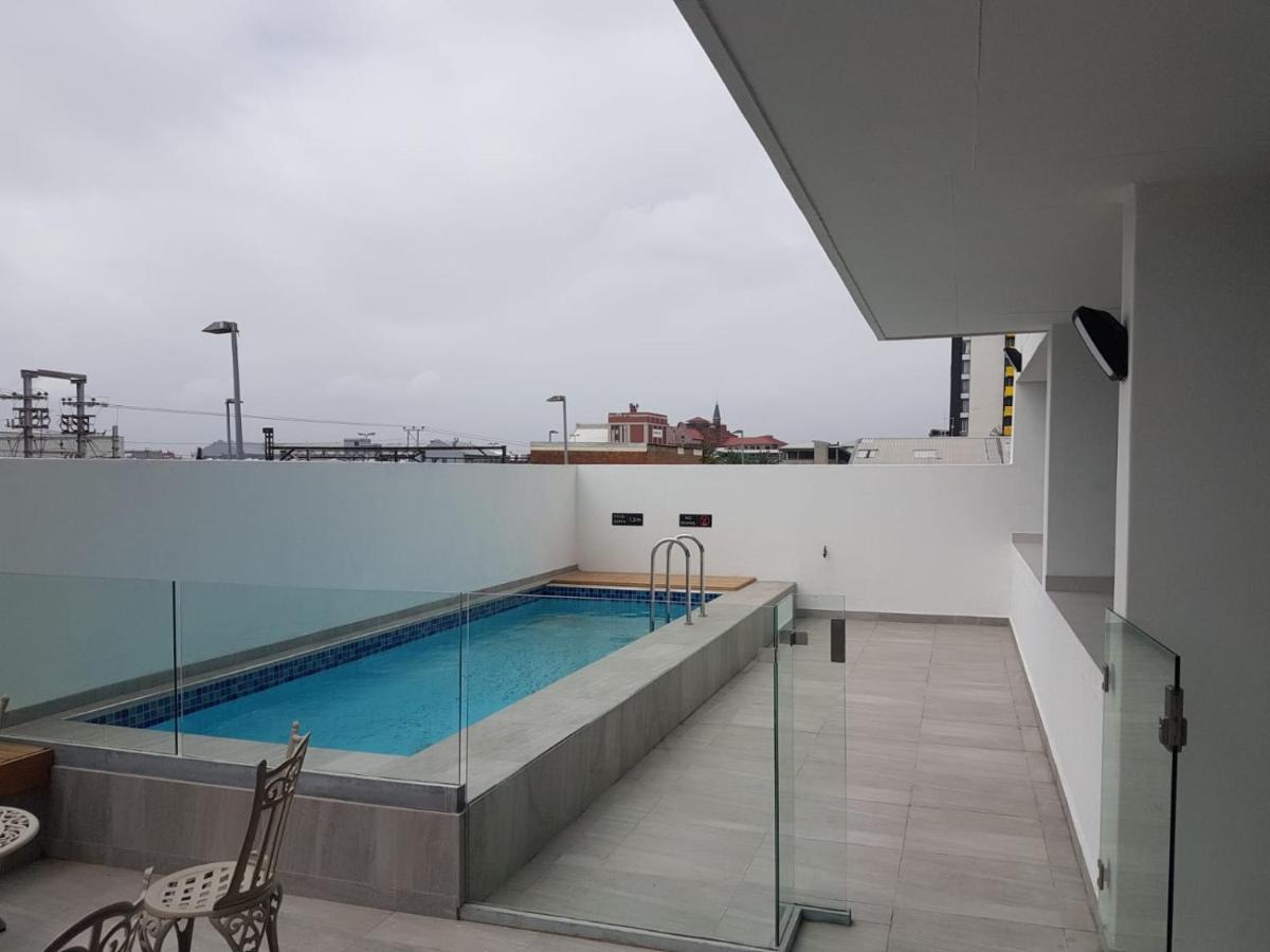 Executive Apartment *